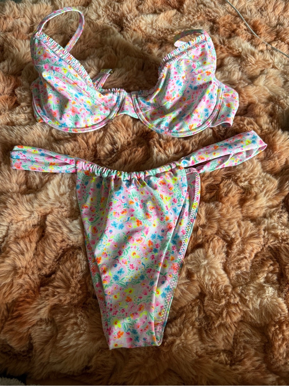 Kulani Kinis Floral Bikini Set 🌸 XL Top / L Bottom